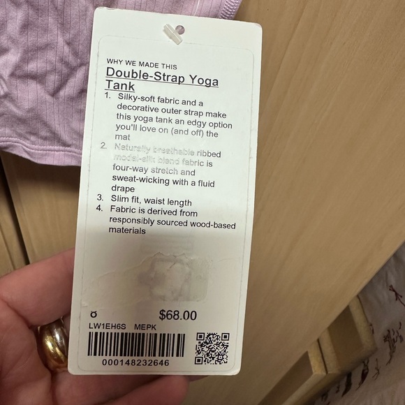 Lululemon double strap yoga tank - in light pink size 8. NWT - Picture 3 of 4